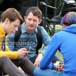 Samuel Barnett, Elijah Wood and Max Landis talk between takes