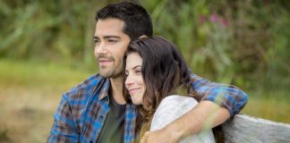 Chesapeake Shores Season 2 Stars Meghan Ory & Jesse Metcalfe