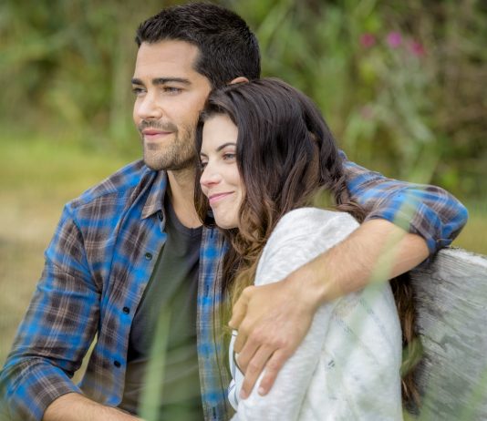 Chesapeake Shores Season 2 Stars Meghan Ory & Jesse Metcalfe